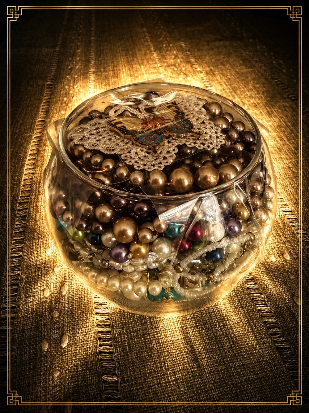 Worlds of Pearls Mystery Jewelry Jar
